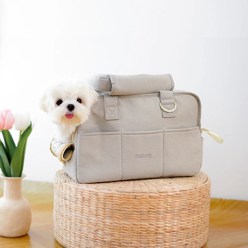 Pets go out and pack